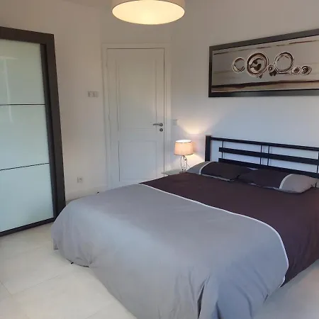 Maison Hauts De Lascombes Parc Et Piscine וילה *